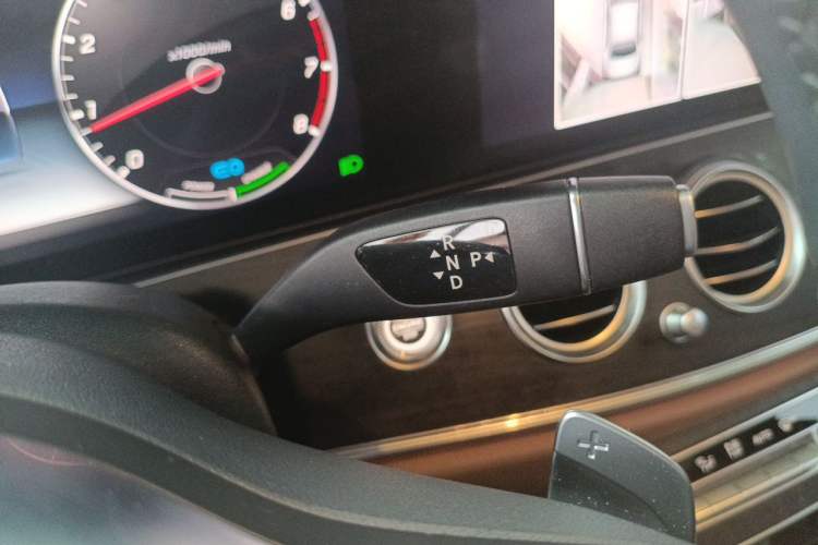 Used Mercedes-Benz E-Class 2019 E 260 L Sport Edition Gear Lever
