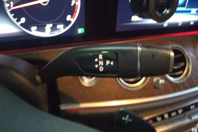 Used Mercedes-Benz E-Class 2019 E 200 L Gear Lever