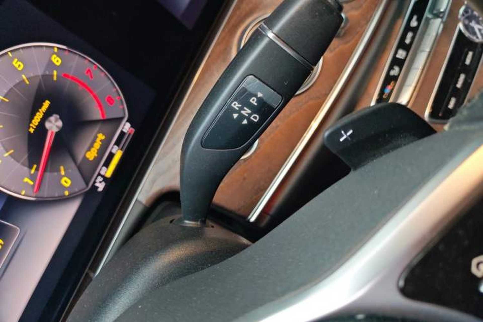 Used Mercedes-Benz E-Class 2019 Facelifted E 300 L Stylish Version Gear Lever