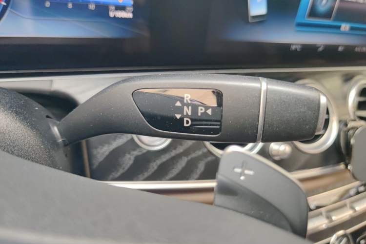 Used Mercedes-Benz E-Class 2019 E 300 L Sport Luxury Edition Gear Lever