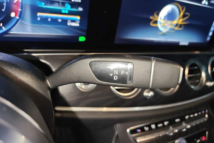 Used Mercedes-Benz E-Class 2019 E 300 L Sporty and Stylish Model Gear Lever