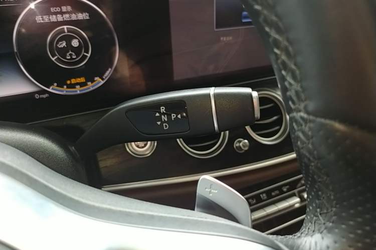 Used Mercedes-Benz E-Class 2019 E 260 L Sport 4MATIC Gear Lever