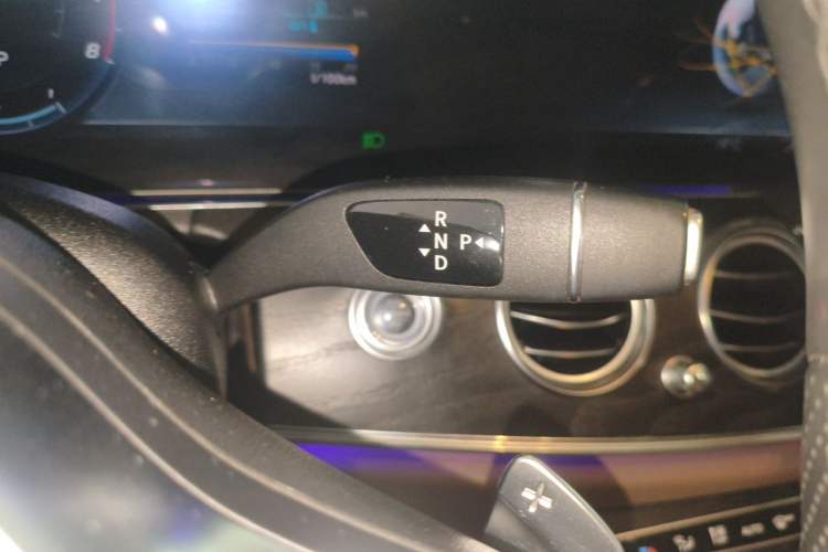 Used Mercedes-Benz E-Class 2019 E 300 L Sporty and Stylish Model Gear Lever