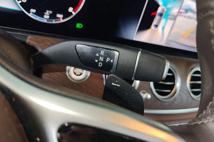 Used Mercedes-Benz E-Class 2019 E 300 L Luxury Model Gear Lever