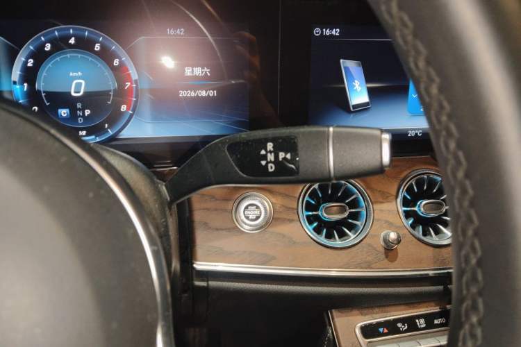 Used Mercedes-Benz E-Class 2019 Facelifted E 300 L Stylish Version Gear Lever