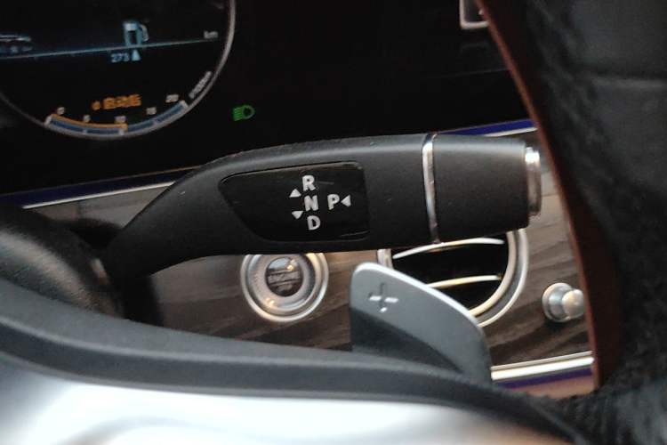 Used Mercedes-Benz E-Class 2019 E 260 L Sport 4MATIC Gear Lever