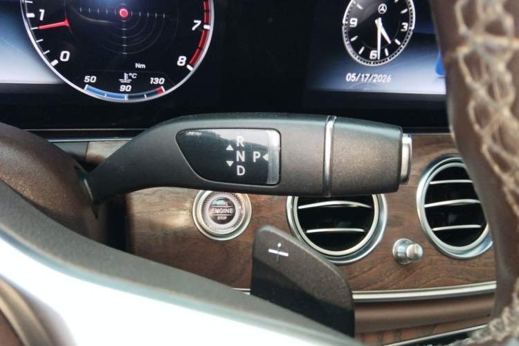 Used Mercedes-Benz E-Class 2019 Restyled E 300 L Luxury Edition Gear Lever