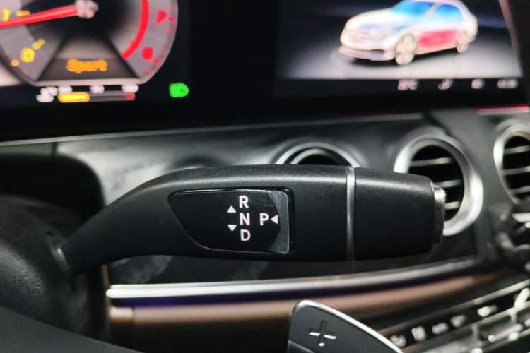 Used Mercedes-Benz E-Class 2019 E 300 L Sporty and Stylish Model Gear Lever