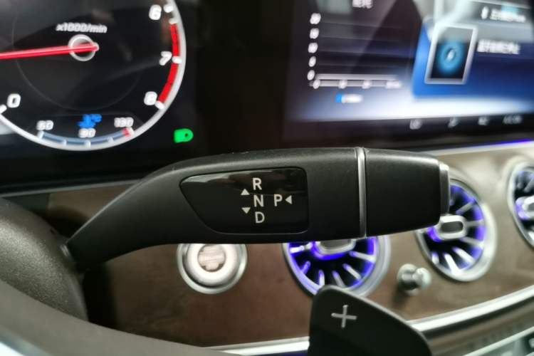 Used Mercedes-Benz E-Class 2019 E 300 L Stylish Model Gear Lever