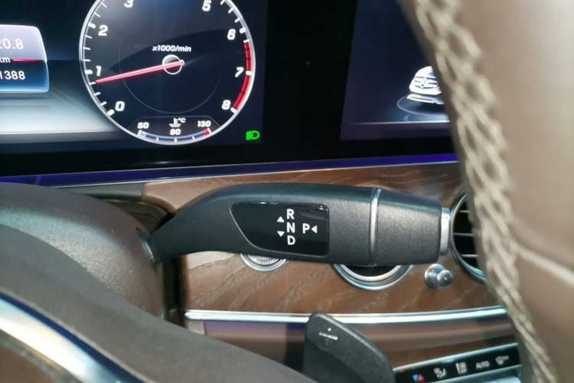Used Mercedes-Benz E-Class 2019 Facelifted E 300 L Stylish Version Gear Lever