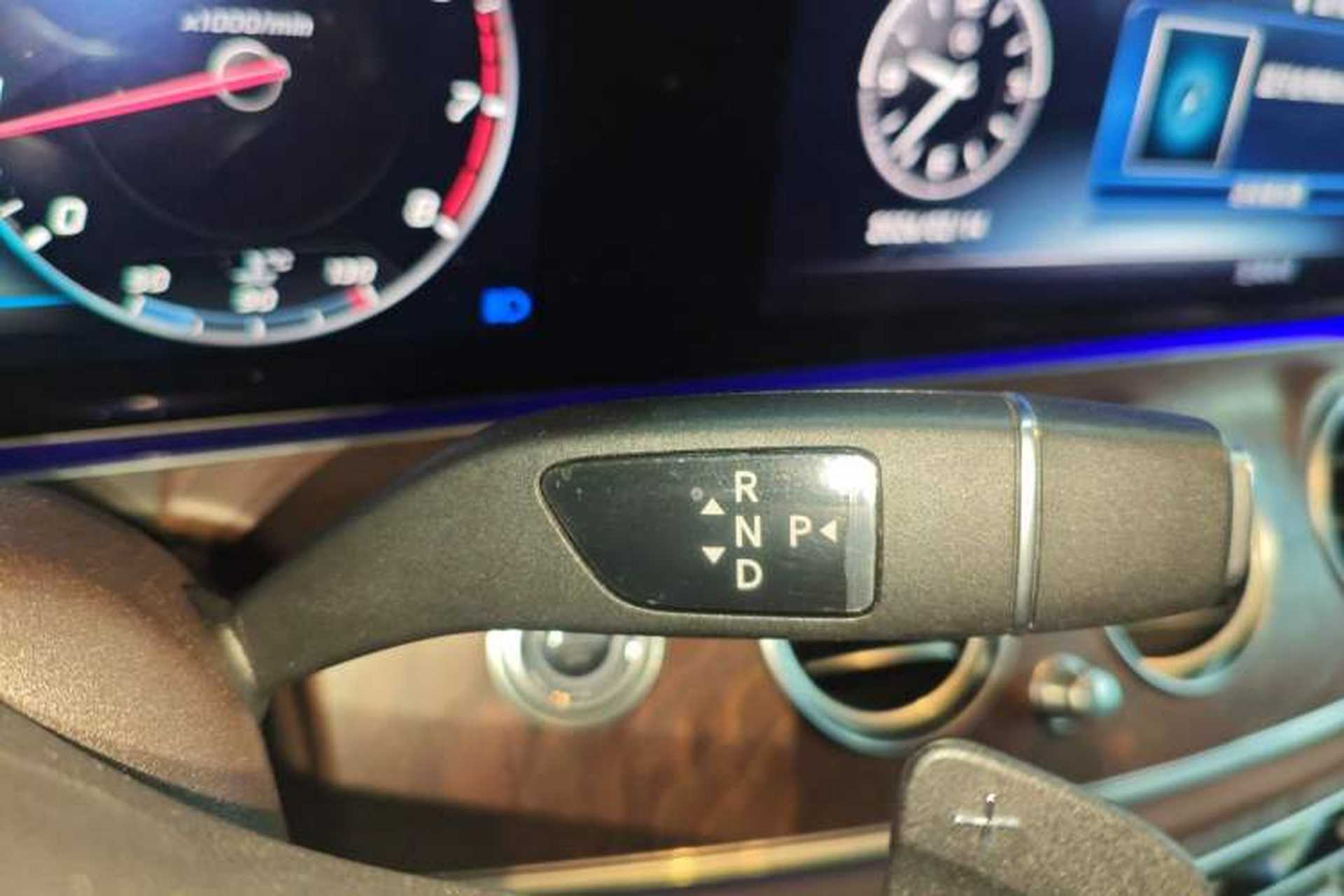 Used Mercedes-Benz E-Class 2019 E 200 L Gear Lever