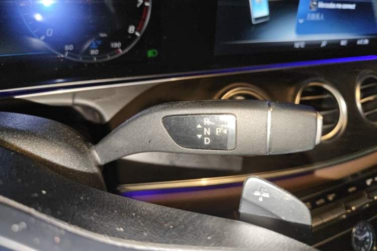 Used Mercedes-Benz E-Class 2019 E 300 L Sporty and Stylish Model Gear Lever