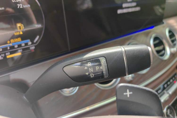 Used Mercedes-Benz E-Class 2019 E 300 L Stylish Model Gear Lever
