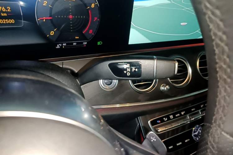Used Mercedes-Benz E-Class 2019 Restyled E 300 L Sporty and Stylish Edition Gear Lever