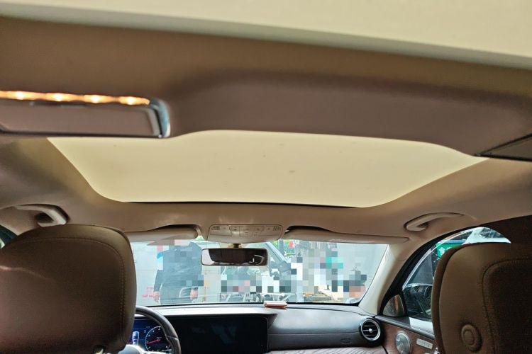 Used Mercedes-Benz E-Class 2019 Facelifted E 300 L Stylish Version Headliner
