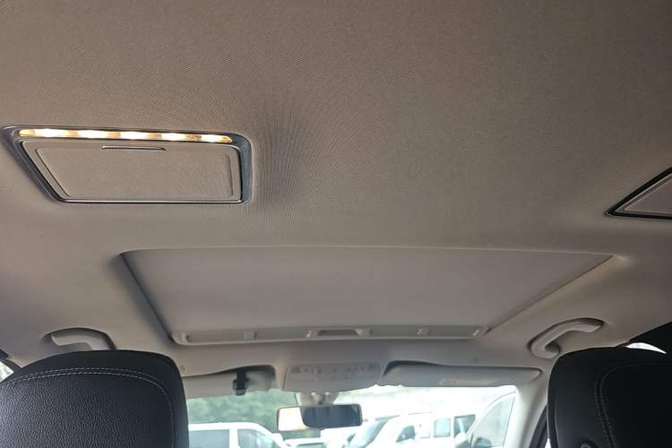 Used Mercedes-Benz E-Class 2019 E 200 L Headliner