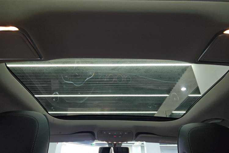 Used Mercedes-Benz E-Class 2019 Facelifted E 300 L Stylish Version Headliner