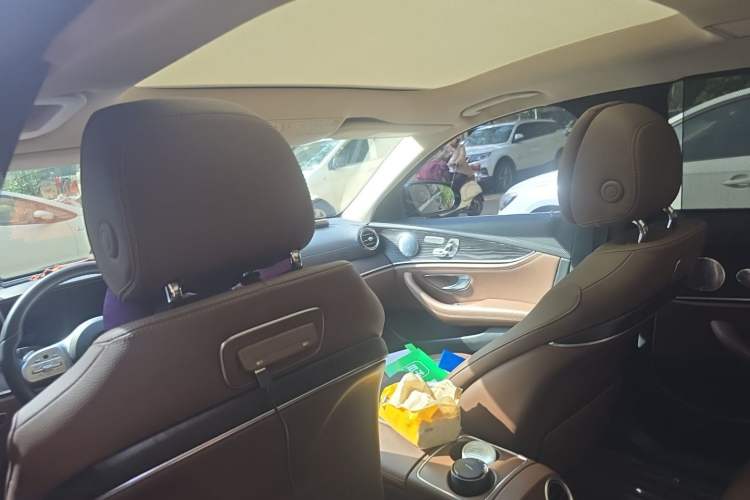 Used Mercedes-Benz E-Class 2019 Restyled E 300 L Sport Luxury Edition Headliner