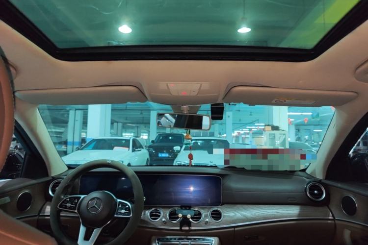 Used Mercedes-Benz E-Class 2019 E 260 L Headliner