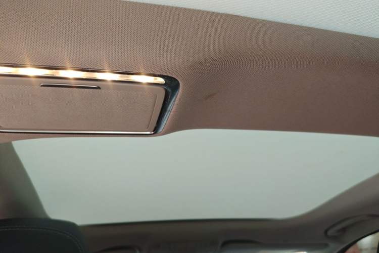 Used Mercedes-Benz E-Class 2019 E 300 L Stylish Model Headliner