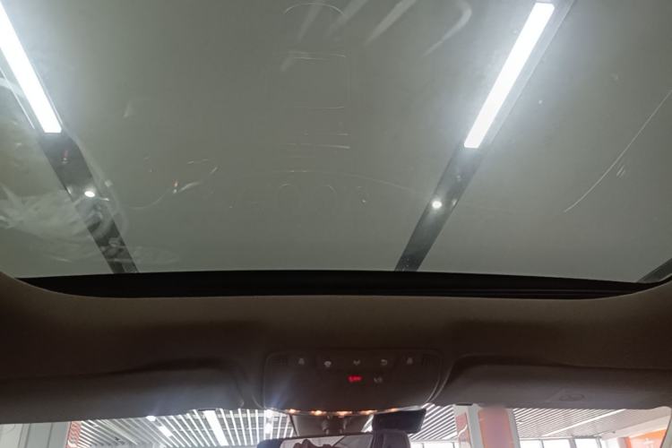 Used Mercedes-Benz E-Class 2019 Restyled E 300 L Sporty and Stylish Edition Headliner