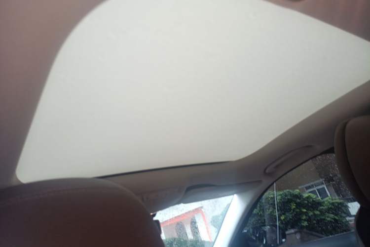Used Mercedes-Benz E-Class 2019 Restyled E 300 L Luxury Edition Headliner