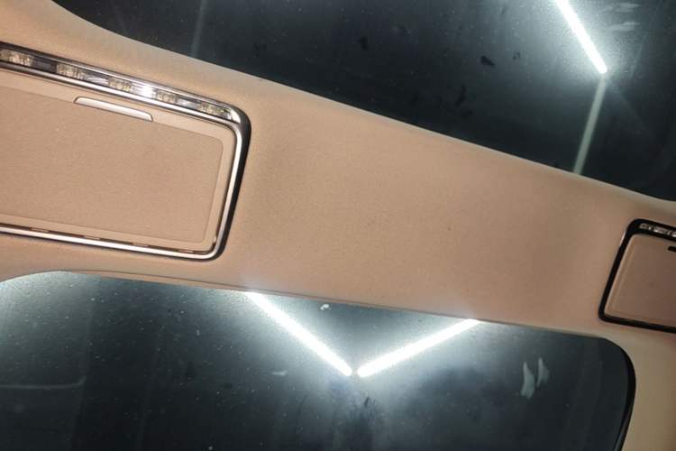 Used Mercedes-Benz E-Class 2019 E 260 L Sport Edition Headliner