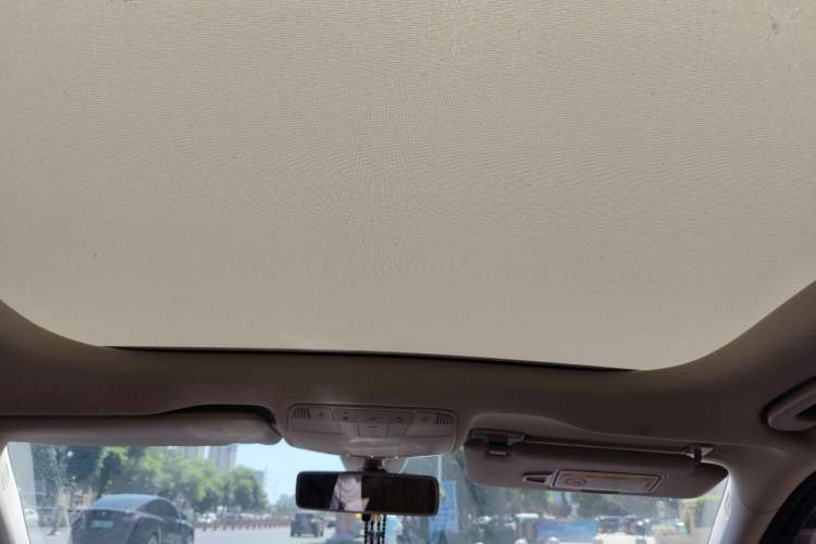 Used Mercedes-Benz E-Class 2019 E 260 L Headliner