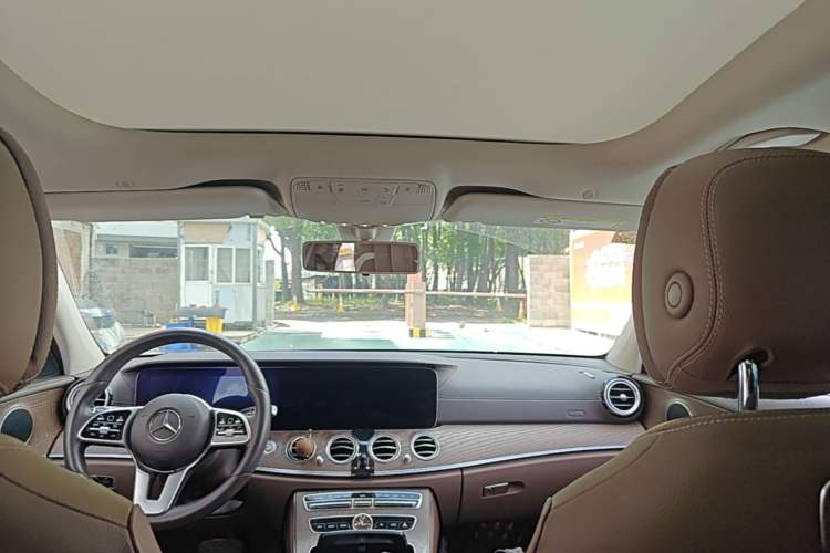 Used Mercedes-Benz E-Class 2019 E 200 L Headliner