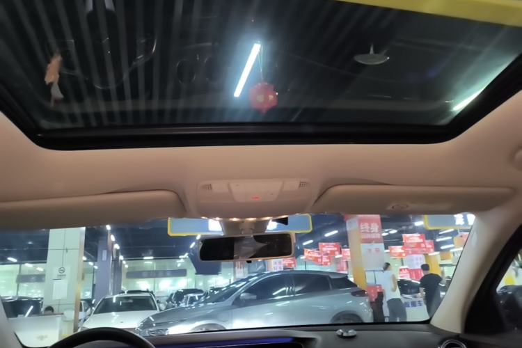 Used Mercedes-Benz E-Class 2019 E 260 L Headliner