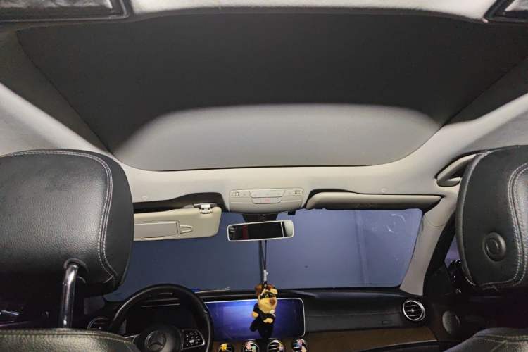 Used Mercedes-Benz E-Class 2019 Restyled E 300 L Luxury Edition Headliner