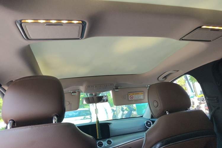 Used Mercedes-Benz E-Class 2019 E 260 L Sport Edition Headliner