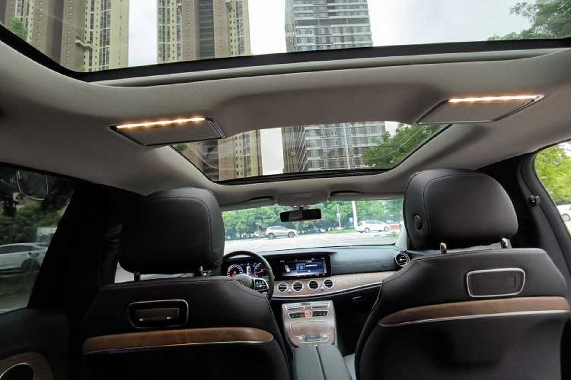 Used Mercedes-Benz E-Class 2019 Facelifted E 300 L Stylish Version Headliner