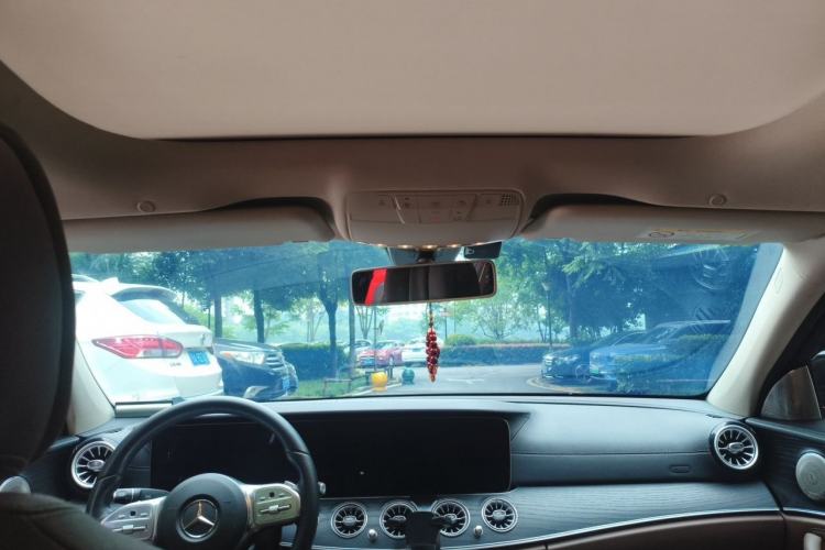 Used Mercedes-Benz E-Class 2019 Restyled E 300 L Sporty and Stylish Edition Headliner