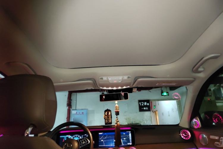 Used Mercedes-Benz E-Class 2019 Restyled E 300 L Luxury Edition Headliner