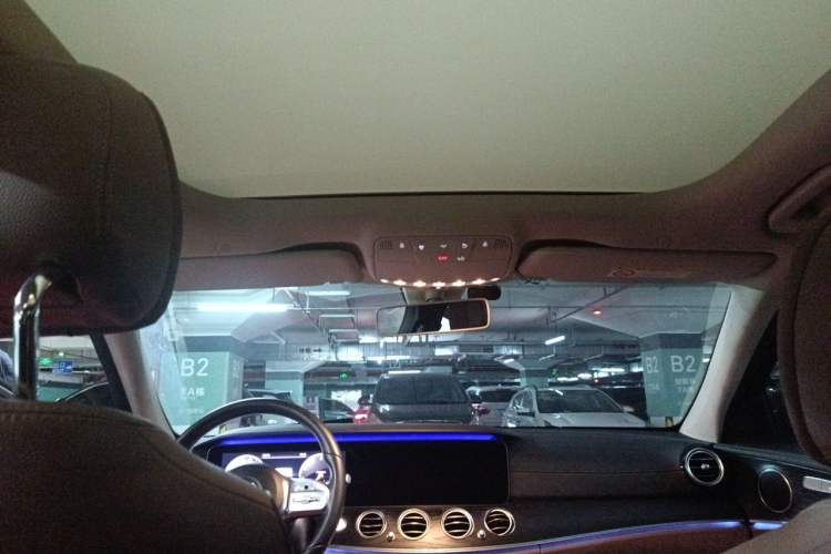 Used Mercedes-Benz E-Class 2019 E 300 L Sport Luxury Edition Headliner