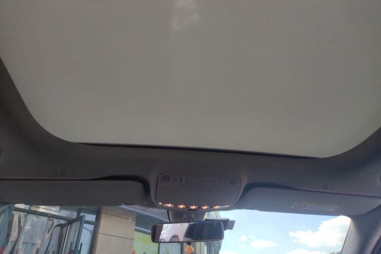 Used Mercedes-Benz E-Class 2019 E 260 L 4MATIC Headliner