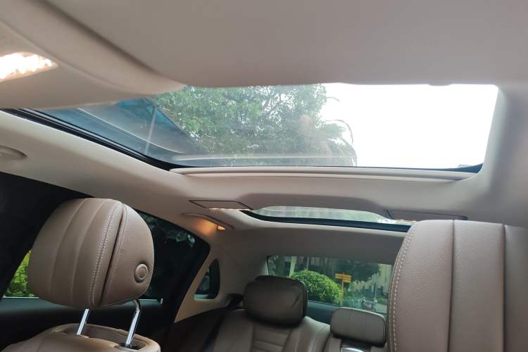 Used Mercedes-Benz E-Class 2019 E 300 L Sporty and Stylish Model Headliner