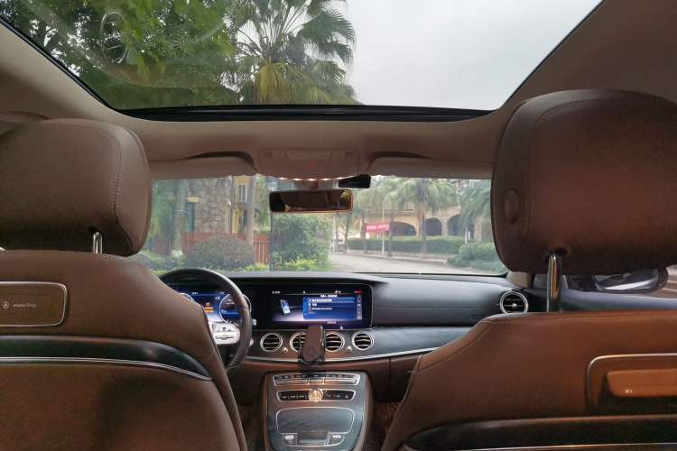 Used Mercedes-Benz E-Class 2019 E 300 L Sporty and Stylish Model Headliner