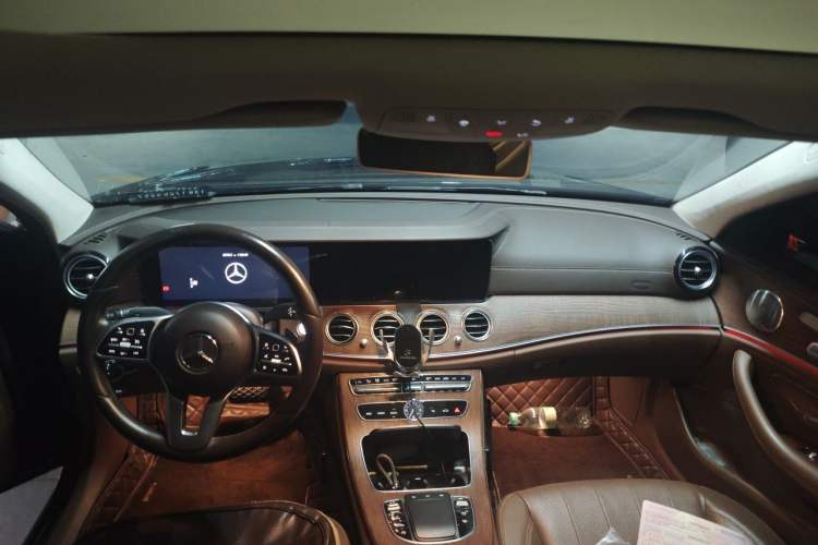 Used Mercedes-Benz E-Class 2019 E 300 L Luxury Model Headliner