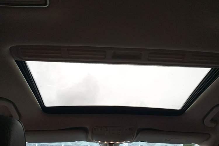 Used Mercedes-Benz E-Class 2019 E 260 L Sport Edition Headliner