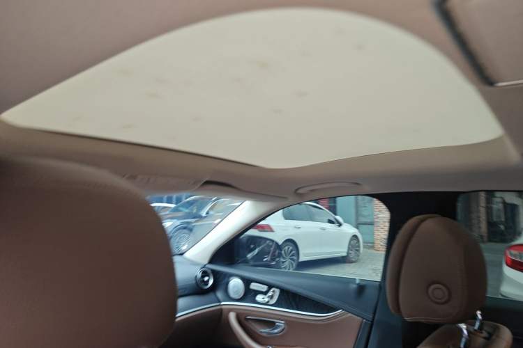 Used Mercedes-Benz E-Class 2019 Restyled E 300 L Sporty and Stylish Edition Headliner