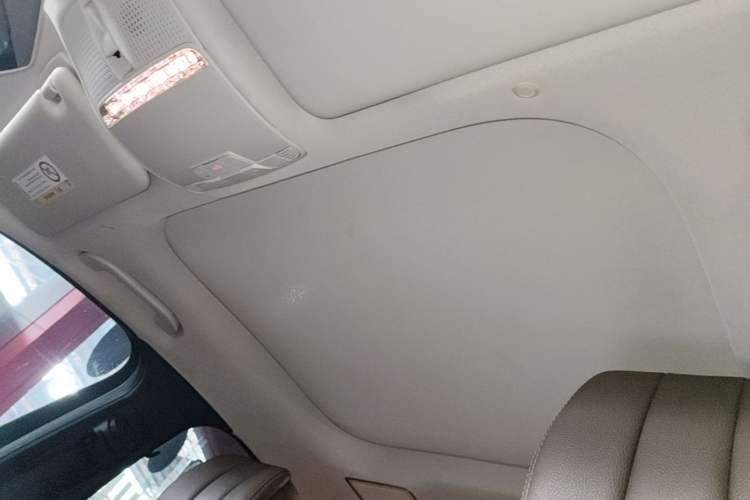 Used Mercedes-Benz E-Class 2019 E 300 L Sporty and Stylish Model Headliner