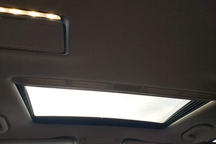 Used Mercedes-Benz E-Class 2019 E 260 L Sport Edition Headliner