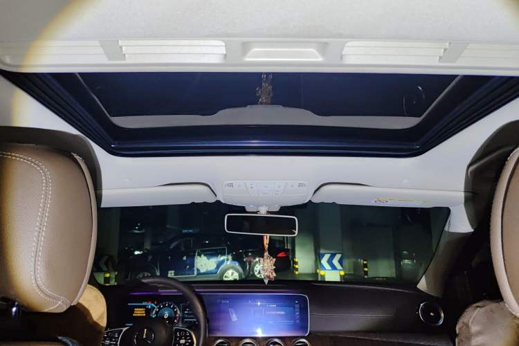 Used Mercedes-Benz E-Class 2019 E 200 L Headliner