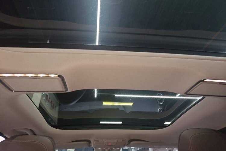 Used Mercedes-Benz E-Class 2019 Restyled E 300 L Sporty and Stylish Edition Headliner