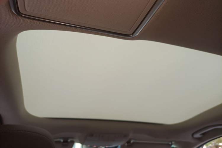 Used Mercedes-Benz E-Class 2019 Restyled E 300 L Luxury Edition Headliner