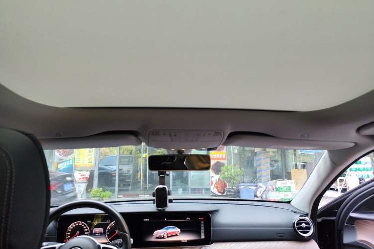 Used Mercedes-Benz E-Class 2019 Facelifted E 300 L Stylish Version Headliner