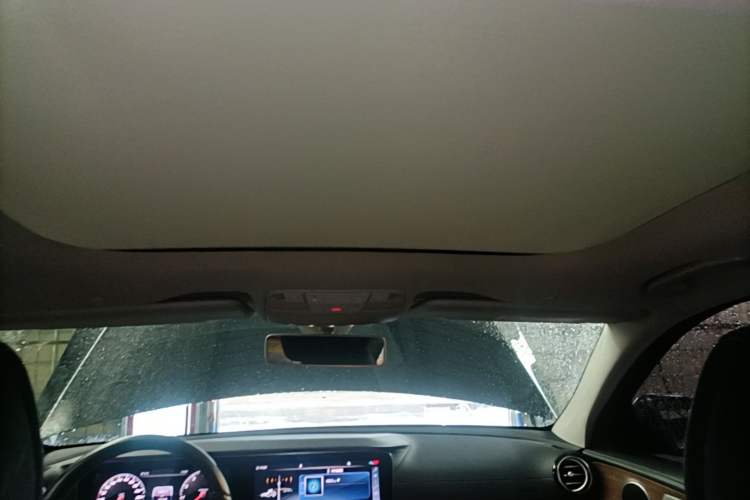 Used Mercedes-Benz E-Class 2019 Facelifted E 300 L Stylish Version Headliner