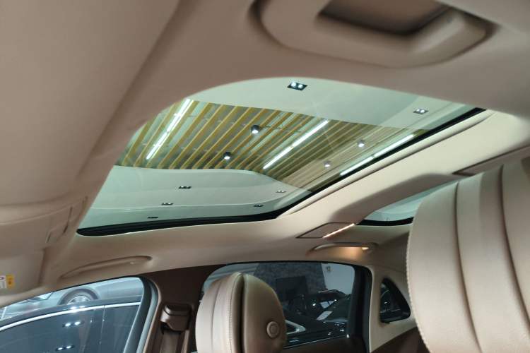 Used Mercedes-Benz E-Class 2019 E 300 L Luxury Model Headliner